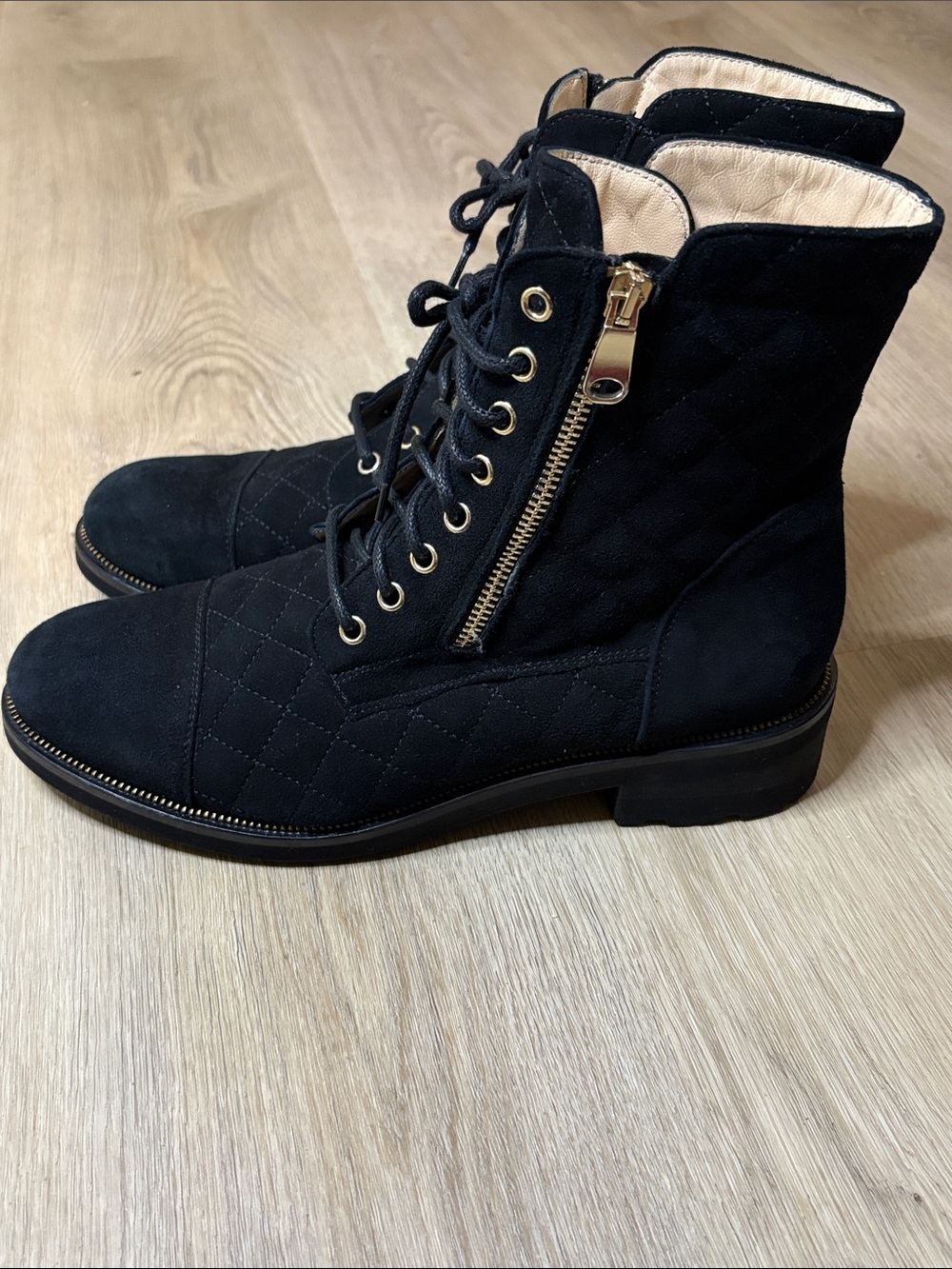 Ron White Tiffany Weatherproof Quilted Suede Combat Boots Black size 40 designer